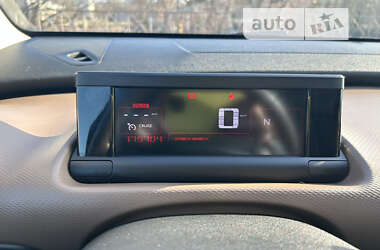 Внедорожник / Кроссовер Citroen C4 Cactus 2014 в 