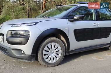 Внедорожник / Кроссовер Citroen C4 Cactus 2015 в 