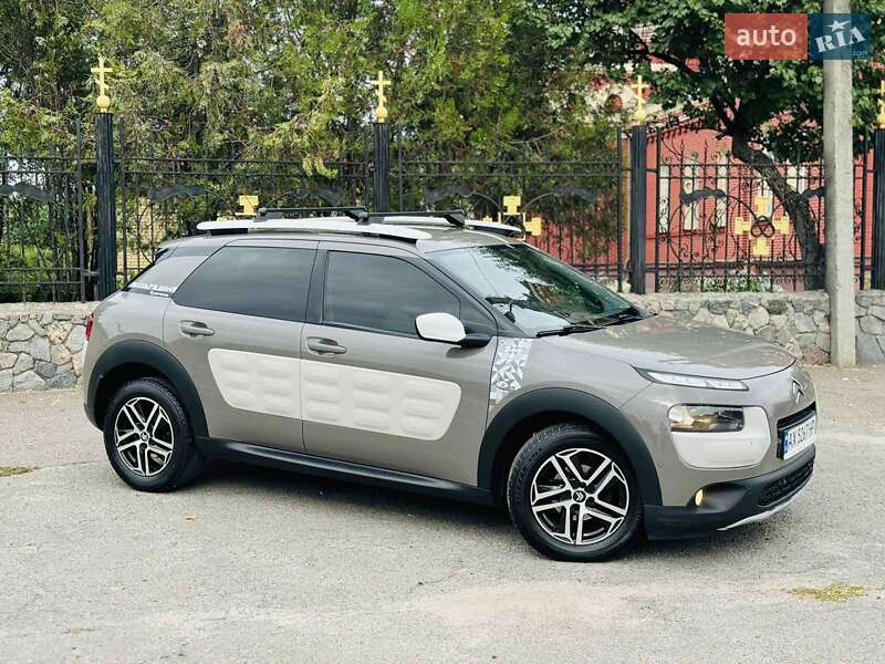 Внедорожник / Кроссовер Citroen C4 Cactus 2016 в Харькове