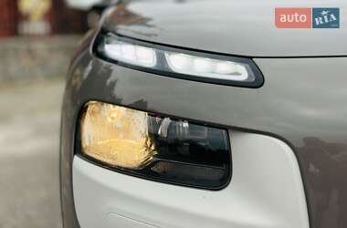Внедорожник / Кроссовер Citroen C4 Cactus 2016 в 