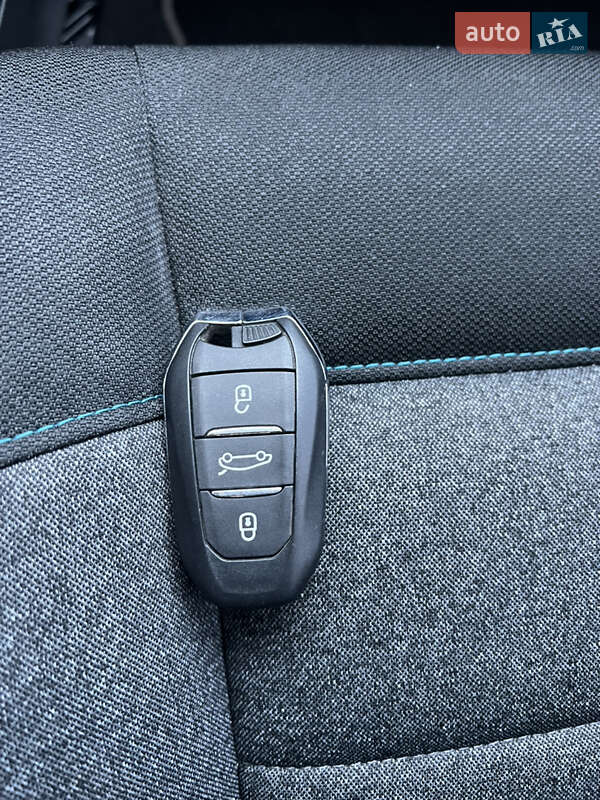 Внедорожник / Кроссовер Citroen C4 Cactus 2018 в Львове