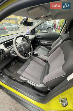 Внедорожник / Кроссовер Citroen C4 Cactus 2014 в 