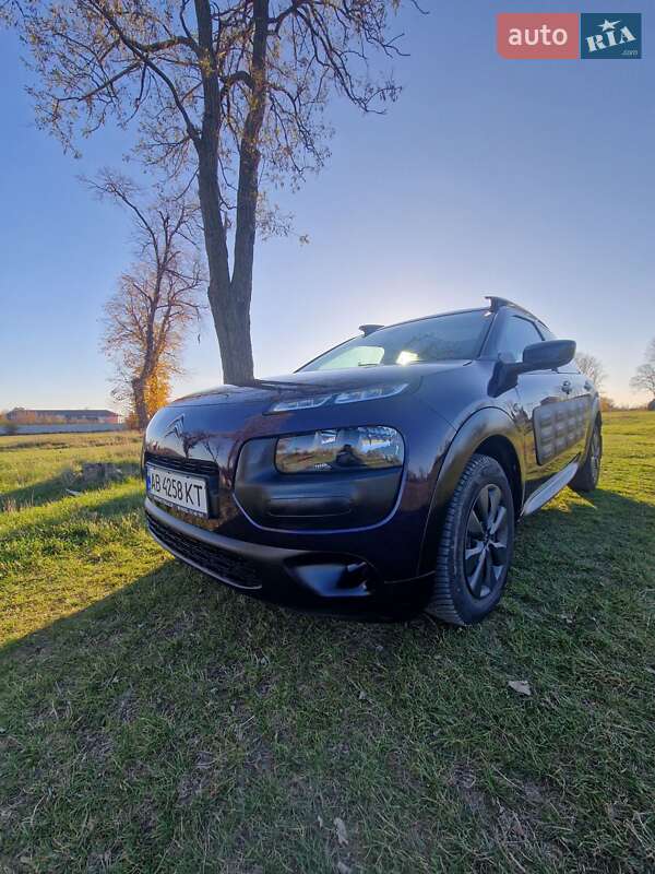 Внедорожник / Кроссовер Citroen C4 Cactus 2014 в Черновцах