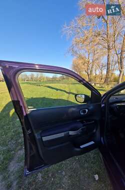 Внедорожник / Кроссовер Citroen C4 Cactus 2014 в 