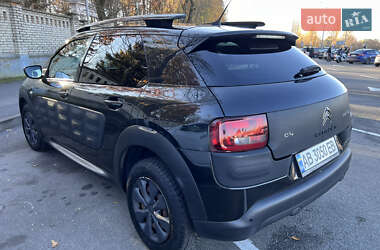 Внедорожник / Кроссовер Citroen C4 Cactus 2015 в 