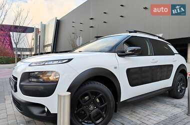 Позашляховик / Кросовер Citroen C4 Cactus 2015 в Києві