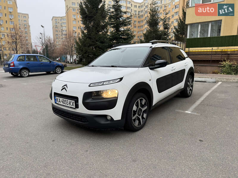 Позашляховик / Кросовер Citroen C4 Cactus 2016 в Києві