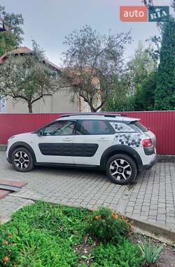 Позашляховик / Кросовер Citroen C4 Cactus 2015 в Кіцмані