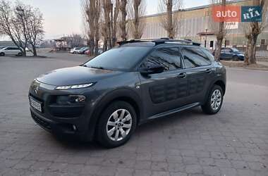 Позашляховик / Кросовер Citroen C4 Cactus 2015 в Черкасах