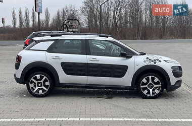 Внедорожник / Кроссовер Citroen C4 Cactus 2015 в Черновцах