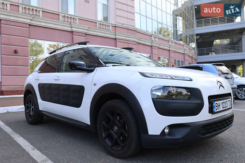 Внедорожник / Кроссовер Citroen C4 Cactus 2015 в Одессе