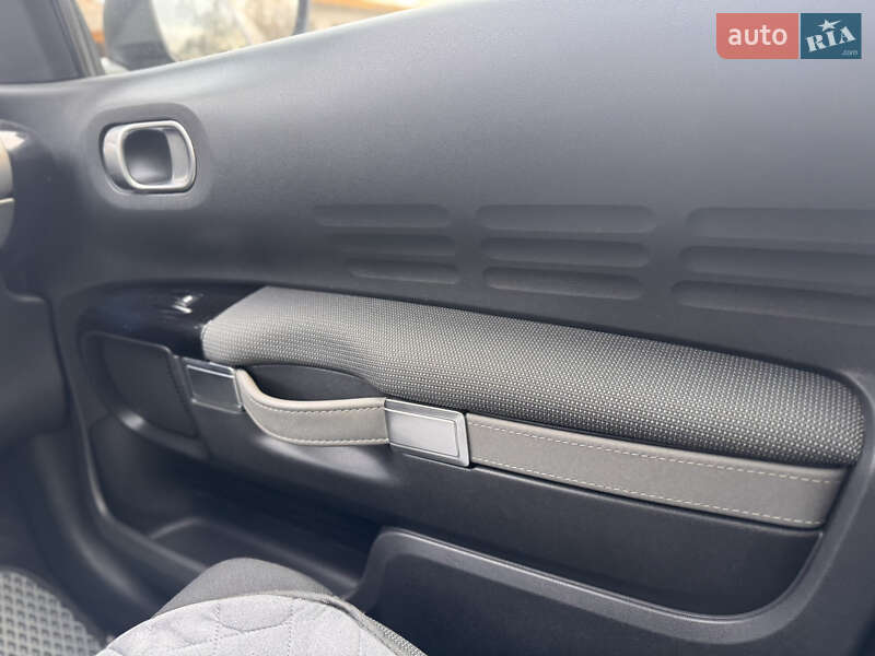 Внедорожник / Кроссовер Citroen C4 Cactus 2015 в Радехове