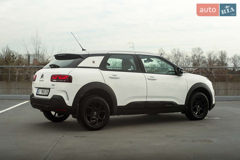 Внедорожник / Кроссовер Citroen C4 Cactus 2018 в Обухове