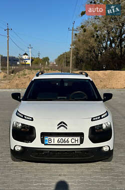 Внедорожник / Кроссовер Citroen C4 Cactus 2016 в 