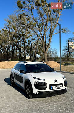 Внедорожник / Кроссовер Citroen C4 Cactus 2016 в 
