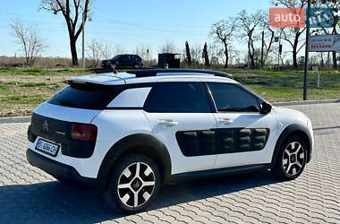 Внедорожник / Кроссовер Citroen C4 Cactus 2016 в 