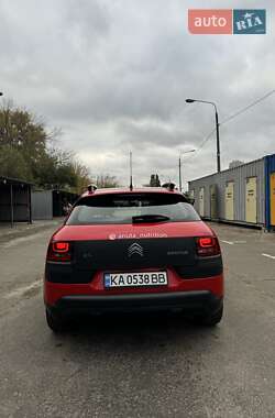 Позашляховик / Кросовер Citroen C4 Cactus 2017 в 