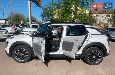 Внедорожник / Кроссовер Citroen C4 Cactus 2014 в 