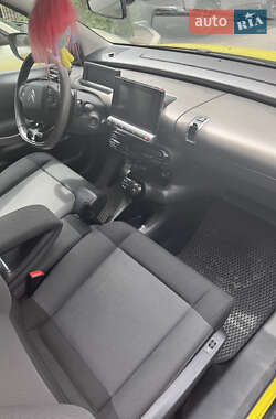 Позашляховик / Кросовер Citroen C4 Cactus 2016 в 