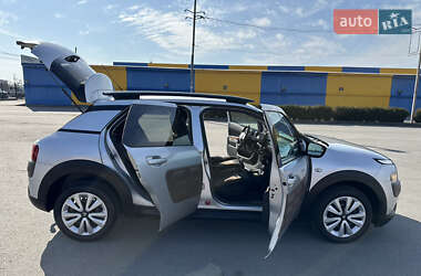 Внедорожник / Кроссовер Citroen C4 Cactus 2014 в 