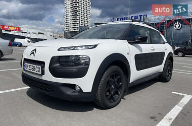 Внедорожник / Кроссовер Citroen C4 Cactus 2015 в Киеве