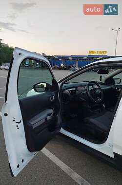 Позашляховик / Кросовер Citroen C4 Cactus 2019 в 