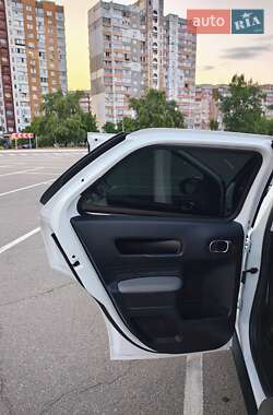 Позашляховик / Кросовер Citroen C4 Cactus 2019 в 