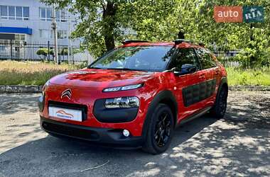 Позашляховик / Кросовер Citroen C4 Cactus 2017 в 
