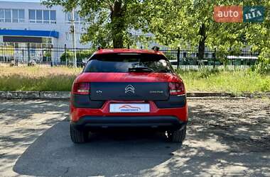 Позашляховик / Кросовер Citroen C4 Cactus 2017 в 