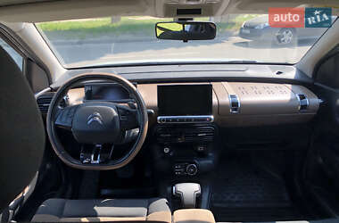 Внедорожник / Кроссовер Citroen C4 Cactus 2016 в 