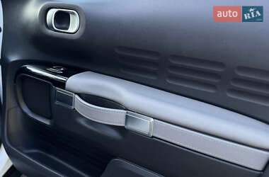 Позашляховик / Кросовер Citroen C4 Cactus 2020 в 