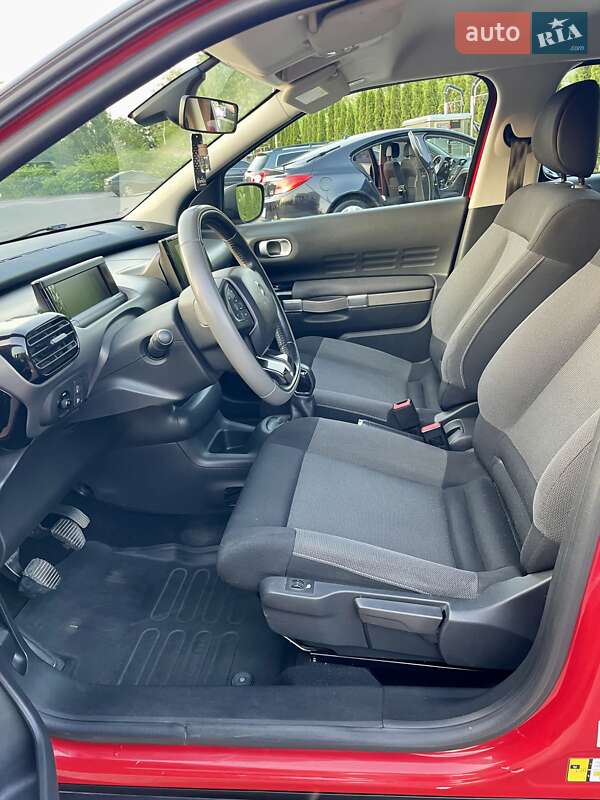 Внедорожник / Кроссовер Citroen C4 Cactus 2015 в Надворной