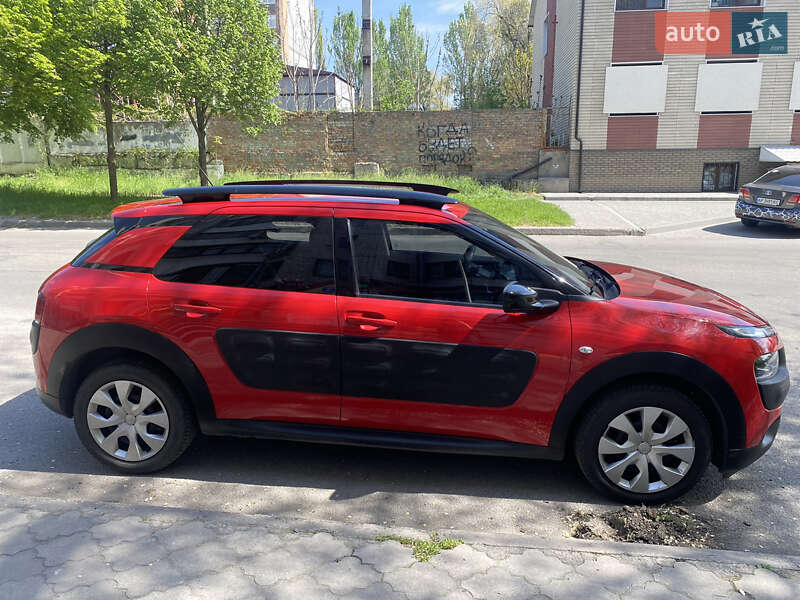 Внедорожник / Кроссовер Citroen C4 Cactus 2014 в Запорожье