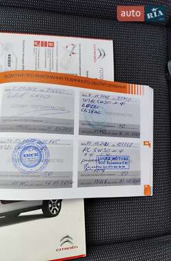 Внедорожник / Кроссовер Citroen C4 Cactus 2015 в 