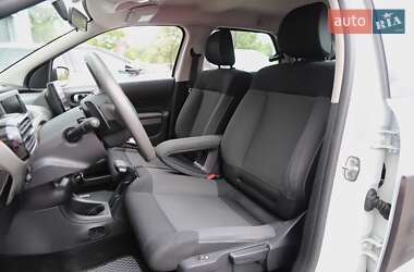 Внедорожник / Кроссовер Citroen C4 Cactus 2017 в 