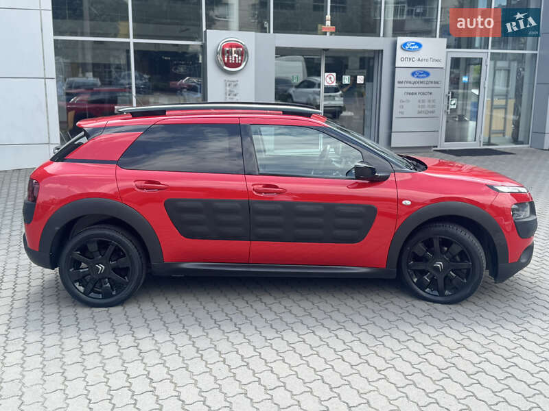 Внедорожник / Кроссовер Citroen C4 Cactus 2015 в Хмельницком