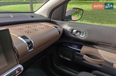 Внедорожник / Кроссовер Citroen C4 Cactus 2014 в 