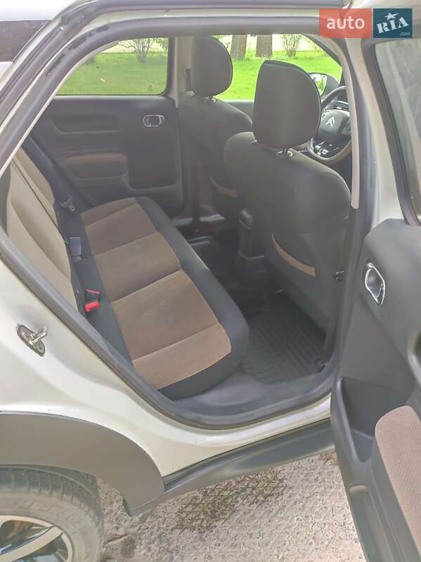 Внедорожник / Кроссовер Citroen C4 Cactus 2014 в Львове