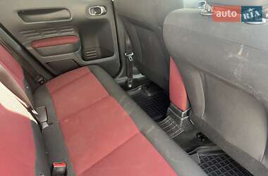 Внедорожник / Кроссовер Citroen C4 Cactus 2016 в 