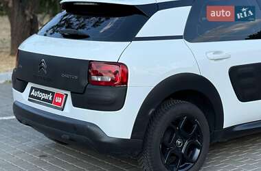 Внедорожник / Кроссовер Citroen C4 Cactus 2015 в 