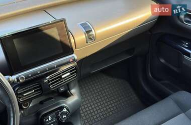 Внедорожник / Кроссовер Citroen C4 Cactus 2015 в 
