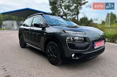Внедорожник / Кроссовер Citroen C4 Cactus 2016 в 