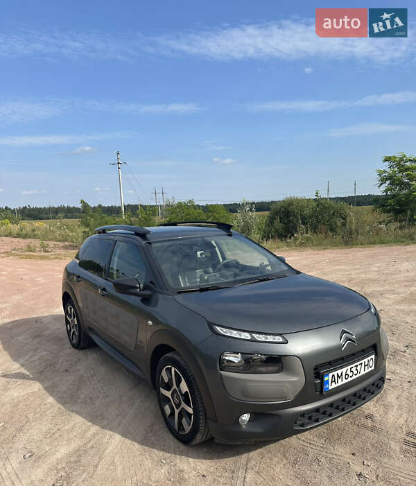 Внедорожник / Кроссовер Citroen C4 Cactus 2016 в Житомире