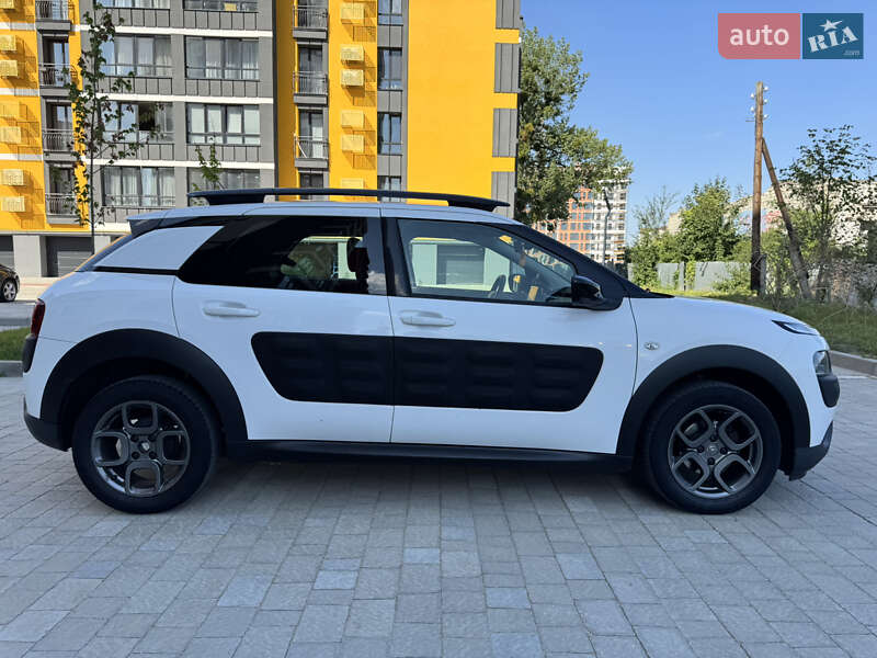 Внедорожник / Кроссовер Citroen C4 Cactus 2015 в Ивано-Франковске