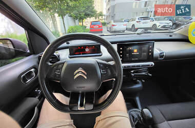 Внедорожник / Кроссовер Citroen C4 Cactus 2016 в 