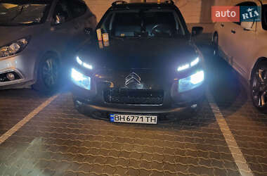 Внедорожник / Кроссовер Citroen C4 Cactus 2016 в 