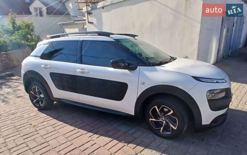 Позашляховик / Кросовер Citroen C4 Cactus 2017 в Сумах