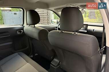 Внедорожник / Кроссовер Citroen C4 Cactus 2016 в 