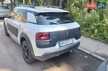 Внедорожник / Кроссовер Citroen C4 Cactus 2016 в 