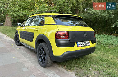 Внедорожник / Кроссовер Citroen C4 Cactus 2016 в 
